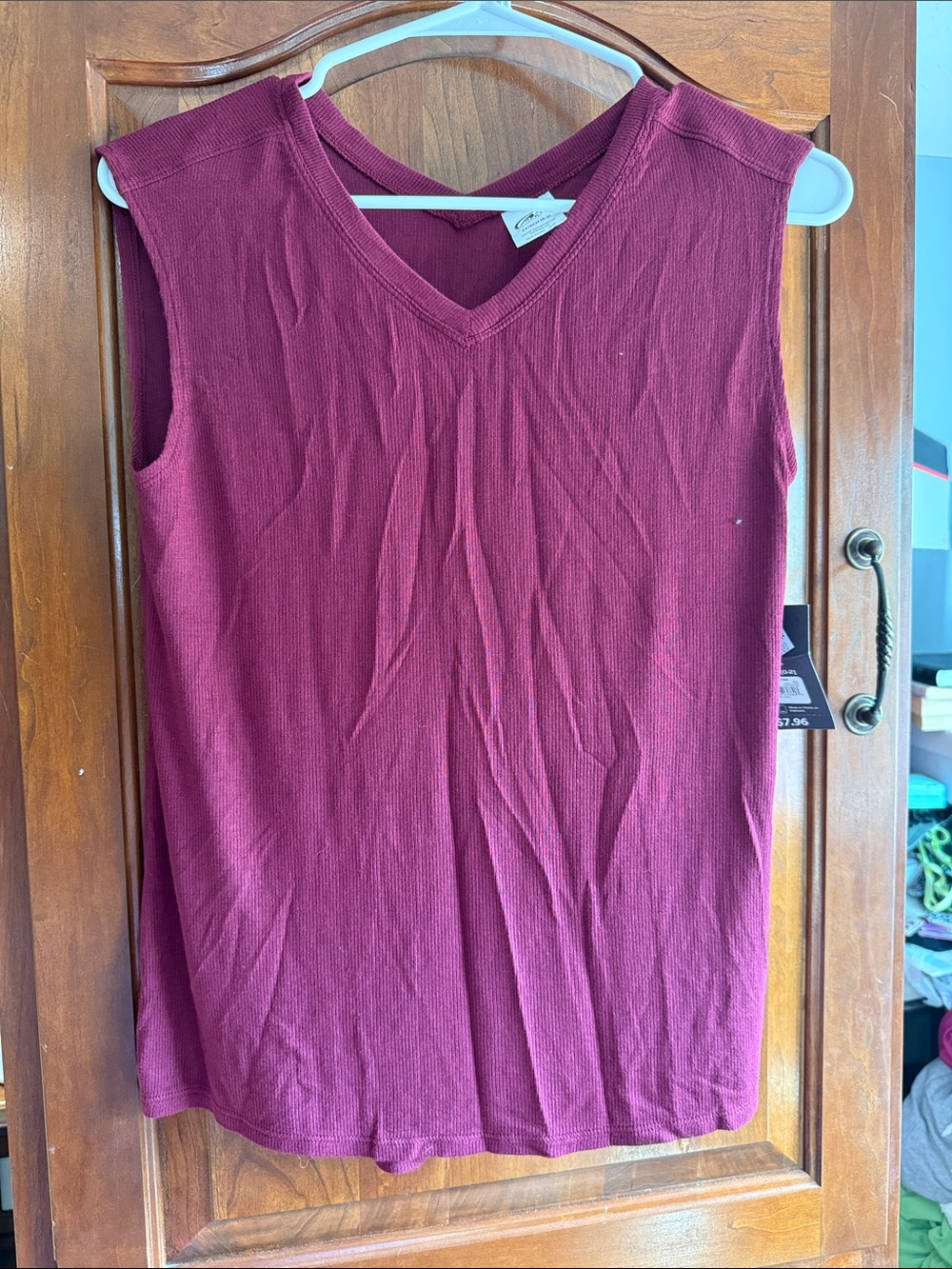 Athletic Works Sleeveless V-Neck Tank Top - Maroon